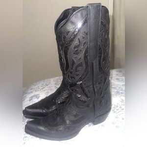 Size 11c Poppy Women’s Western Boot by J.B. Dillon